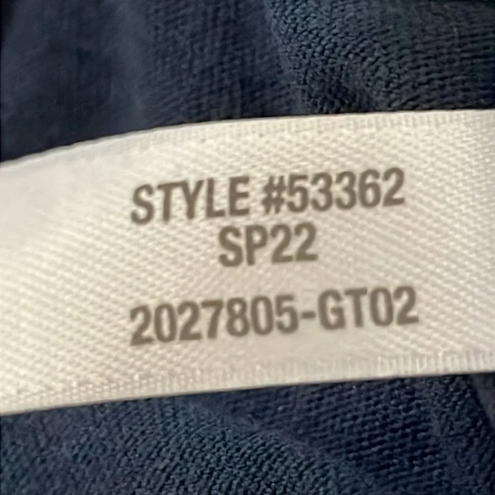 J. Crew washed‎ 100% cotton men’s Size 2XL t-shirt. Color is navy blue.